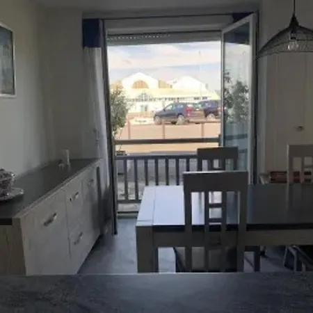 Le Croisic: 2 Pièces Rdc Face Port, Centre-ville, Animaux Ok - Fr-1-843-5 Appartement